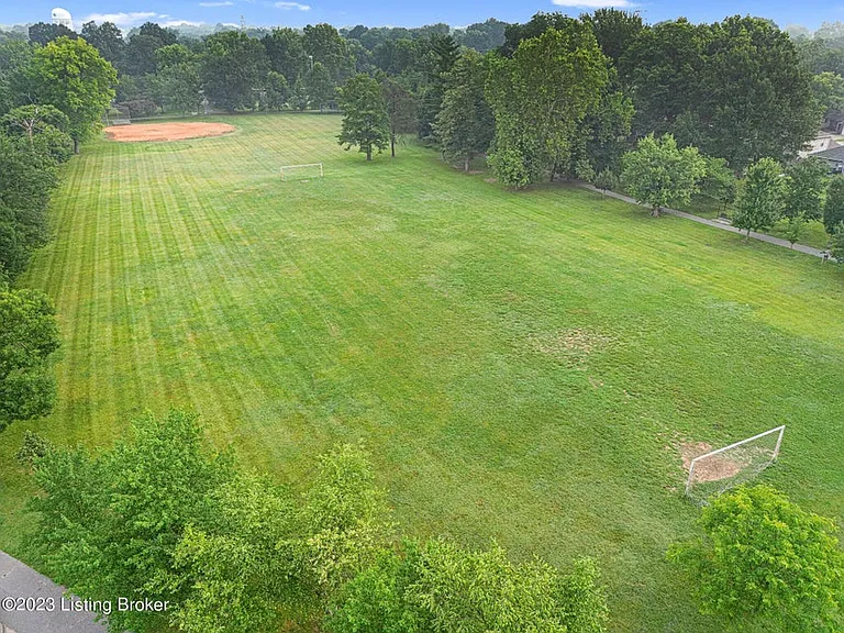 609 Marquette Dr — Photo 27
