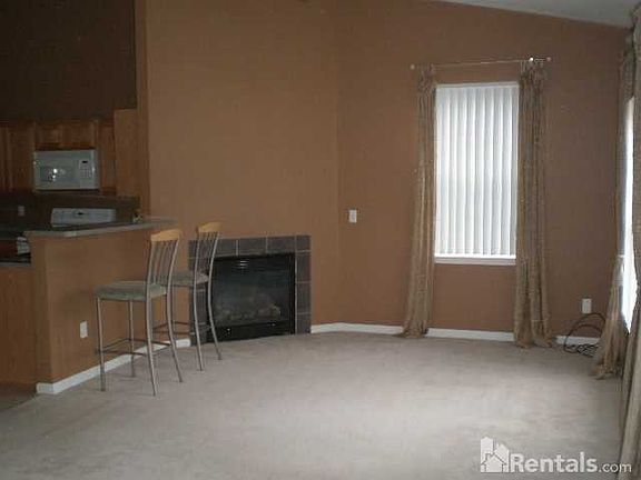 3rd image of 14406 Vauxhall Dr