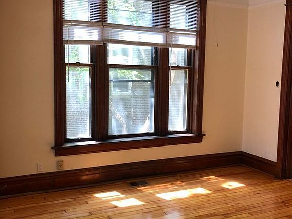 4th image of 1108 N Damen Ave #1
