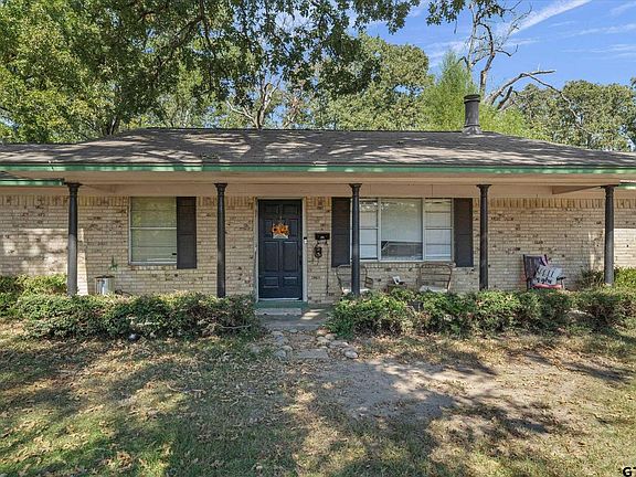 4th image of 215 N Oaks Dr