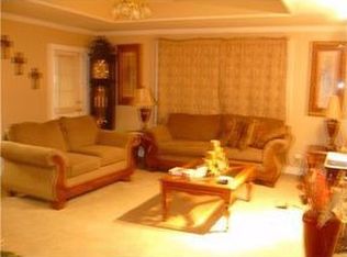 8001 Arcadian Shores Dr, Shreveport, LA 71129