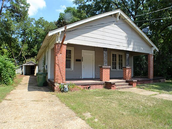 Left angle front of house