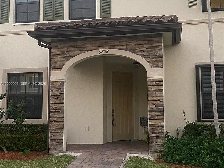 9228 W 33rd Way #9828 — Photo 2