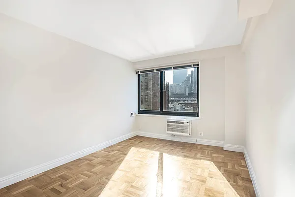 Rented by Oxford Property Group | media 15