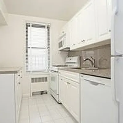 Rented by Citi Habitats | media 12