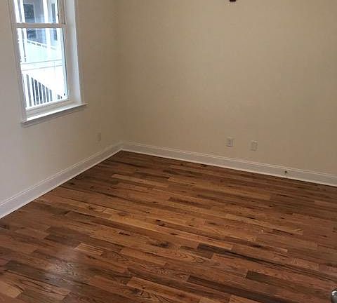5th image of 1232 Ridge Ave #403