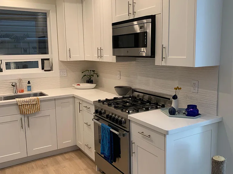 1153 Church St — Photo 6