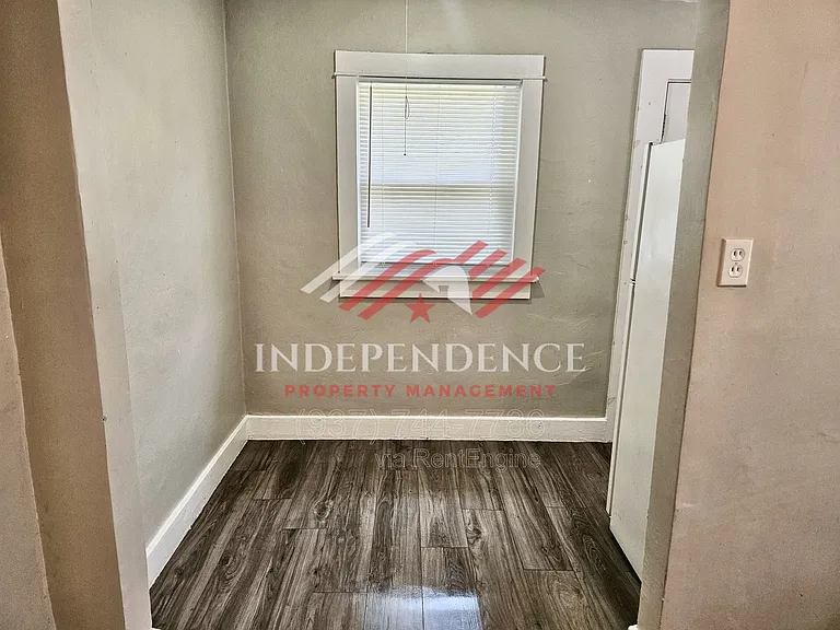 2449 Nill Ave — Photo 9