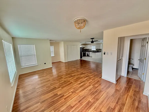 3805 Hawick Ln, Dallas, TX 75220