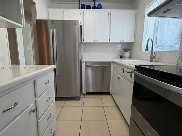 1832 Sunny Dr #D32, Bradenton, FL 34207