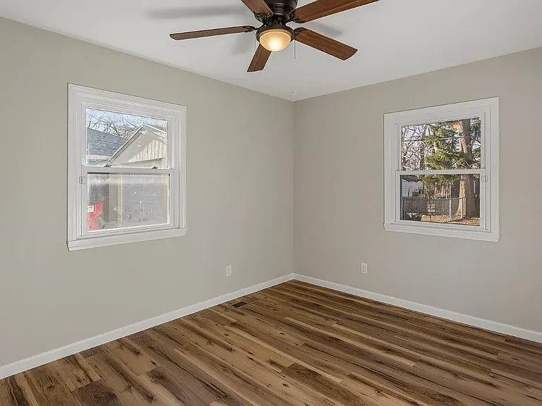 1902 Meadow Dr — Photo 21
