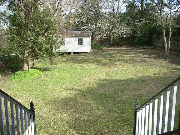 BACK YARD & STORAGE BUILDING