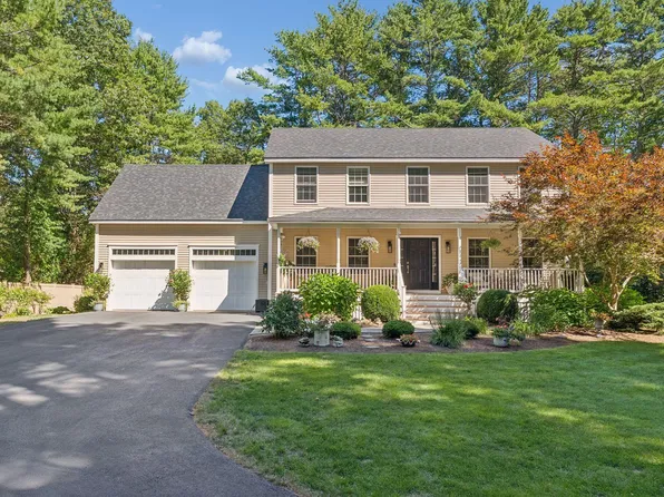 2 Beacon Street, Kennebunk, ME 04043