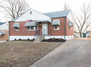 10630 Saint Henry Ln, Saint Ann, MO 63074