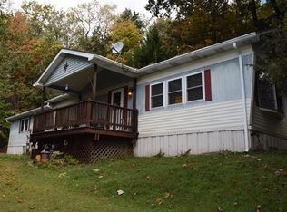 113 Kingsley Ln, Jeannette, PA 15644