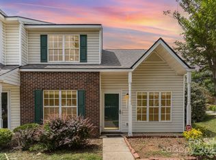 7718 Petrea Ln, Charlotte, NC 28227