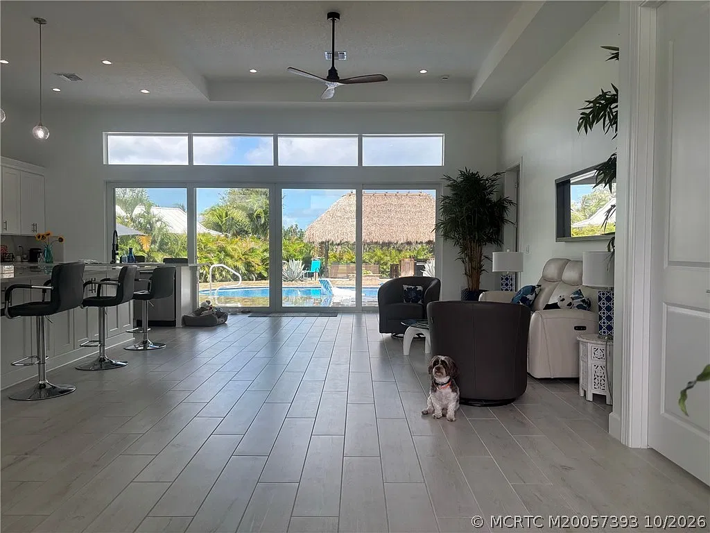3 bed, 2.0 bath, 2056 sqft, $16,000 — Photo 2