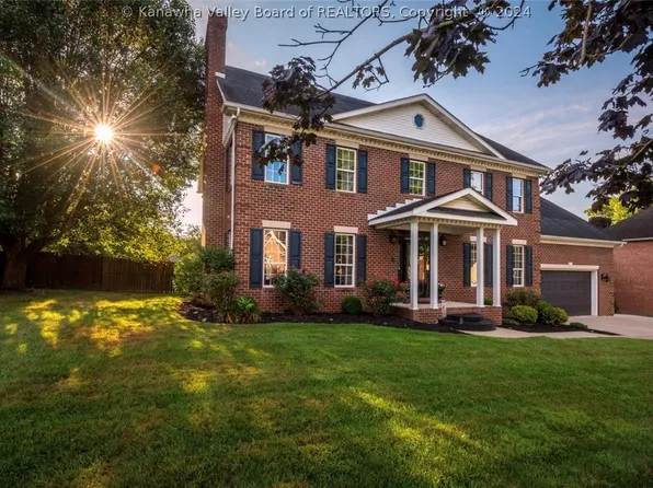205 Carrington Way, Hurricane, WV 25526