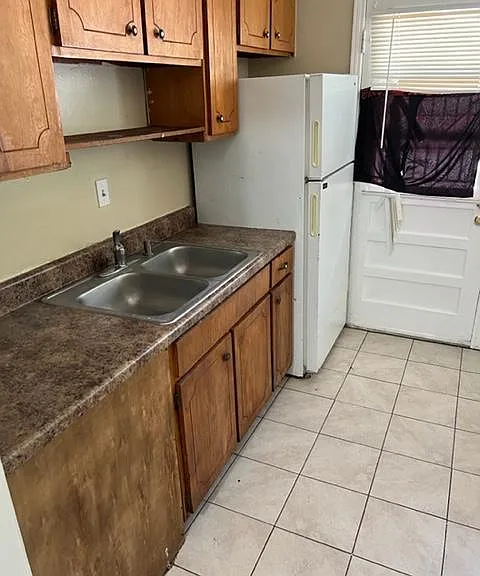 4332 Melinda Ave — Photo 8