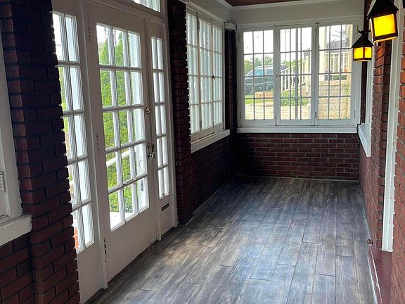 2nd image of 716 Highland Ave