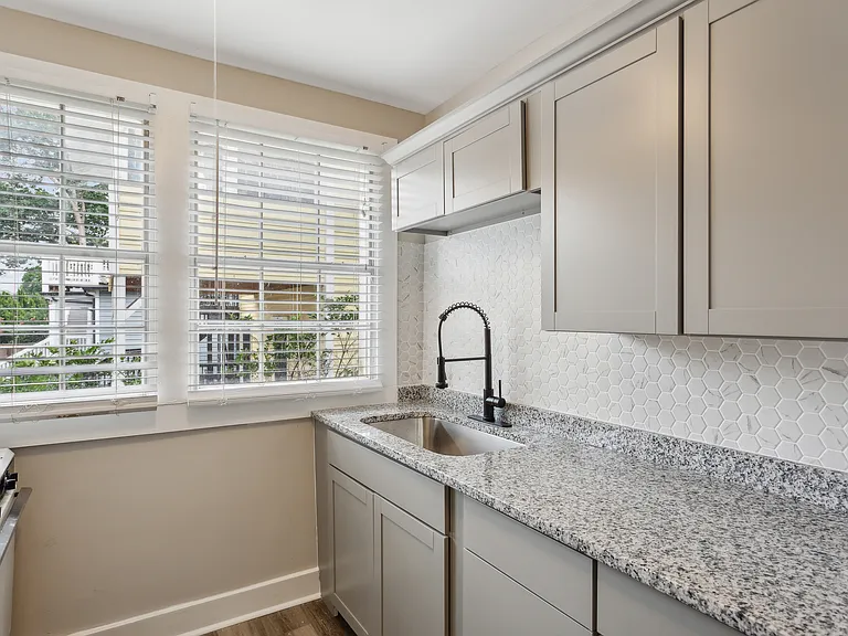 790 Ponce De Leon Pl NE #16 — Photo 9