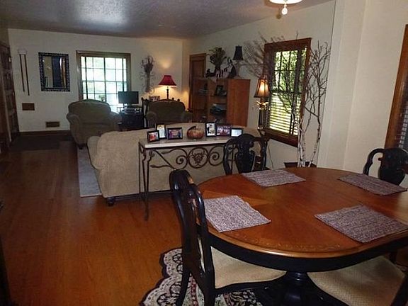 Dining & living room