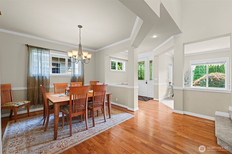 4th image of 4818 NE 1st Street