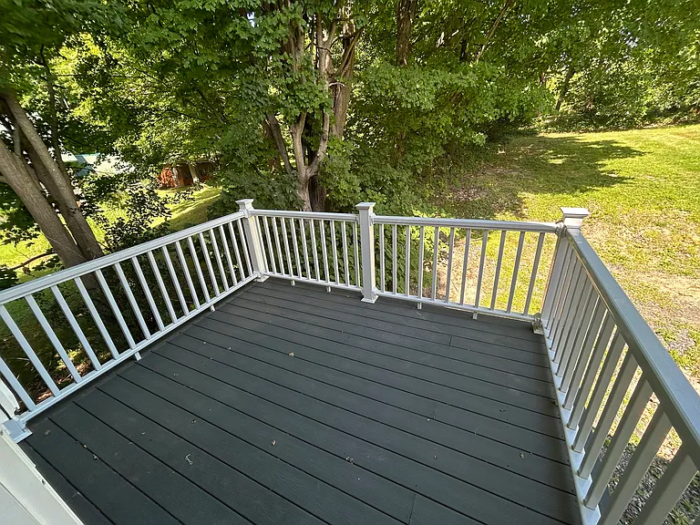42 Riverside Dr — Photo 5