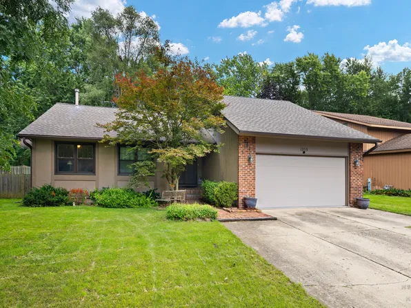 1059 N Old Mill Rd, Palatine, IL 60067