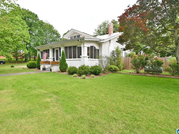 552 College St, Roanoke, AL 36274