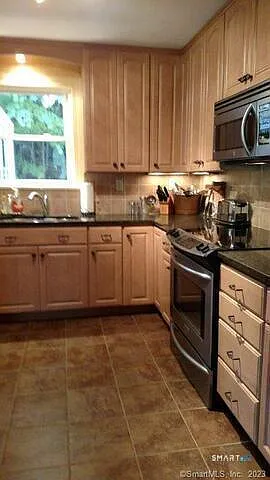 19 Sunshine Rd — Photo 14