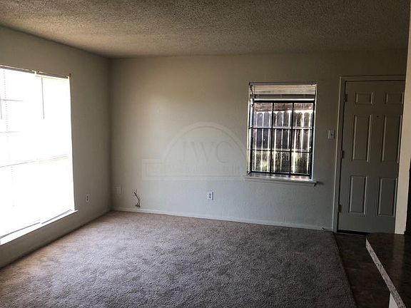 3rd image of 4505 Chase Cir APT A