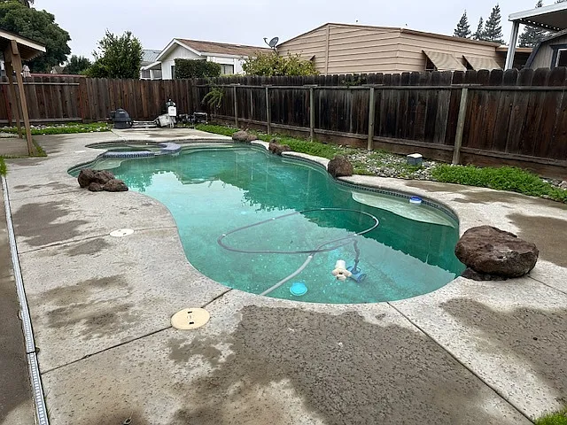 1921 Bridgewood Way — Photo 36