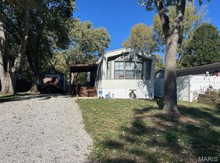 226 Meddows Ln, O'Fallon, IL 62269