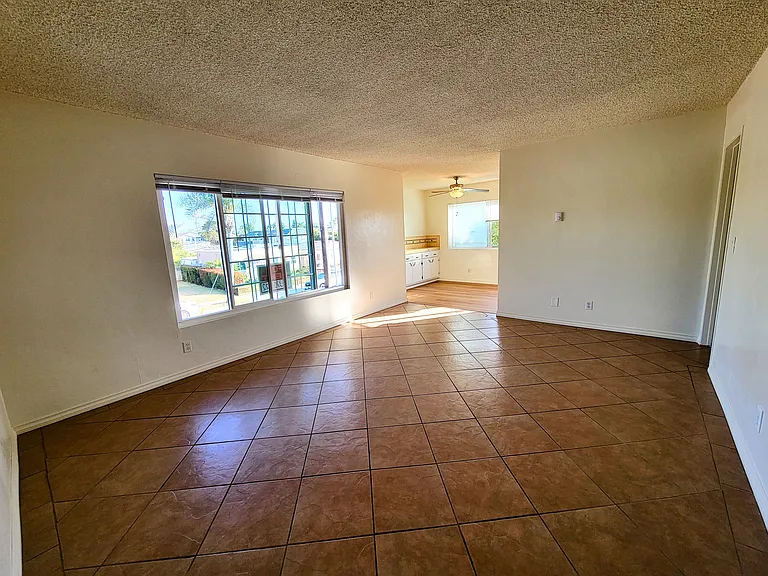 211 Cypress St #4 — Photo 19