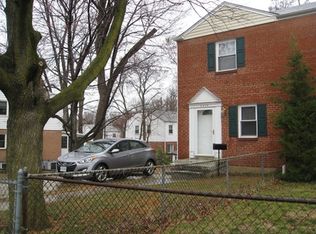 2404 Huntington Ave, Alexandria, VA 22303