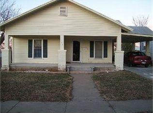 704 N 6th St, Ballinger, TX 76821