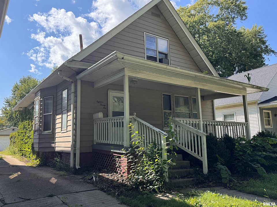 2nd image of 1821 S Spring St