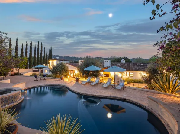 10971 Alto Ct, Oak View, CA 93022