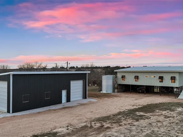247 Diamond Cross Dr, Llano, TX 78643