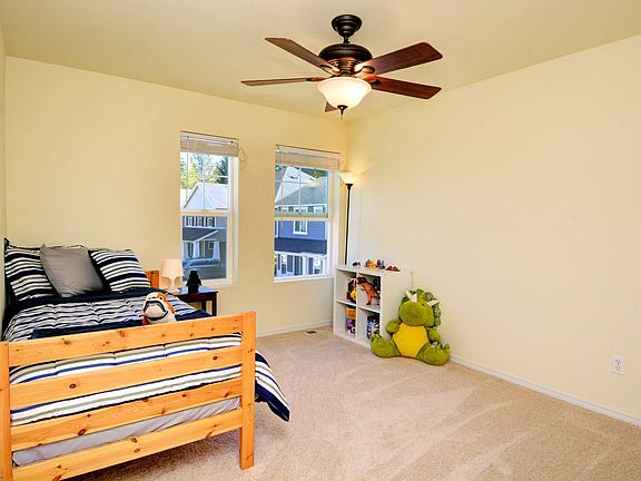 5th image of 9027 Venn Ave SE
