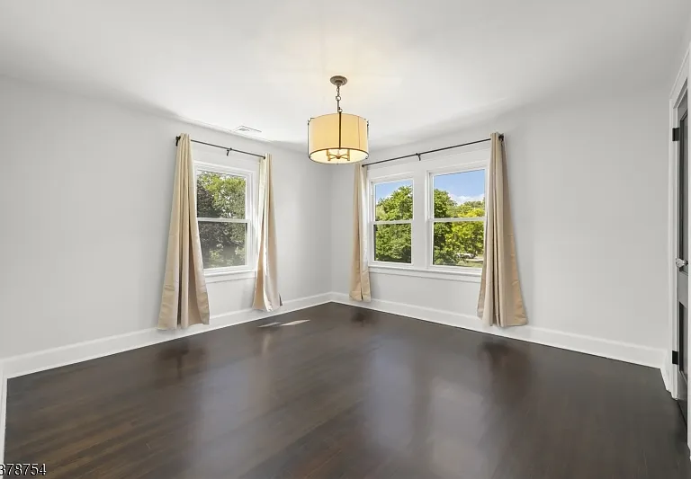 34 Parkview Dr — Photo 6