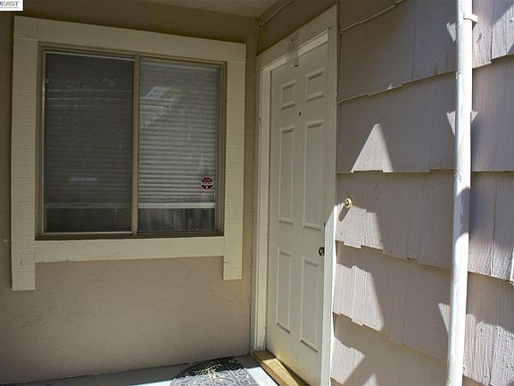 5th image of 3028 S Apple Ct