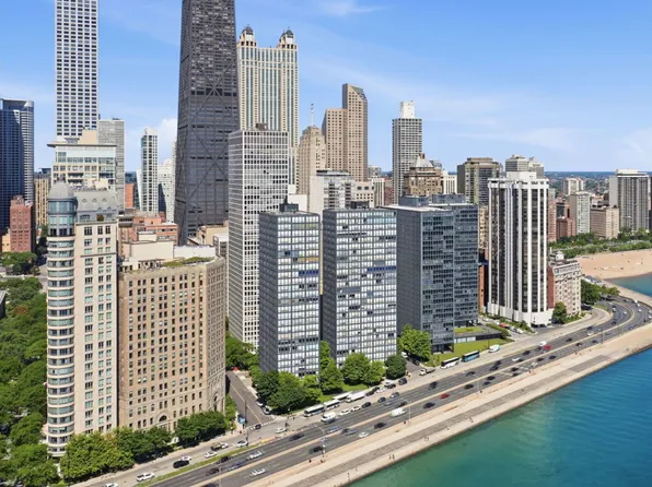 860 N Lake Shore Dr APT 21K, Chicago, IL 60611