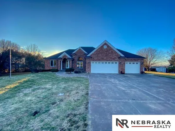 10114 12th Ave, Plattsmouth, NE 68048