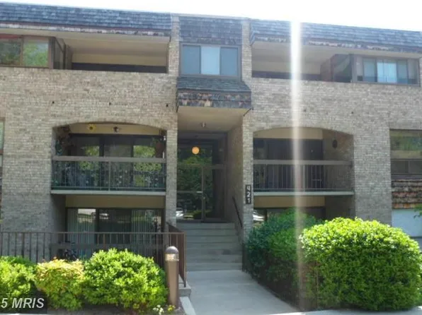 421 Christopher Ave APT 12, Gaithersburg, MD 20879