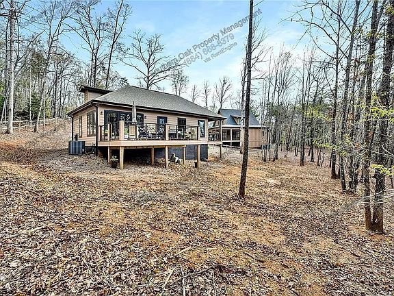 2nd image of 540 Doe Run Unit B