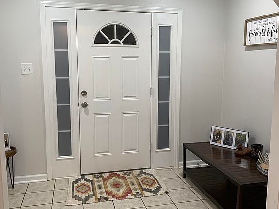 2nd image of 15 Moonridge Dr