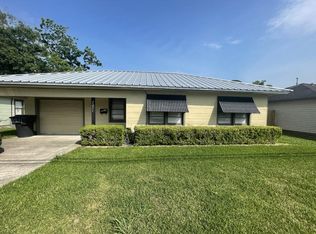 2211 Helena Ave, Nederland, TX 77627