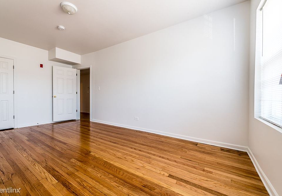 404 School St Apartments Chicago Bedroom_3